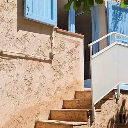 : 2 Pieces, Jardin Prive, Proche Et Port, Wifi, Parking - Fr-1-335-161